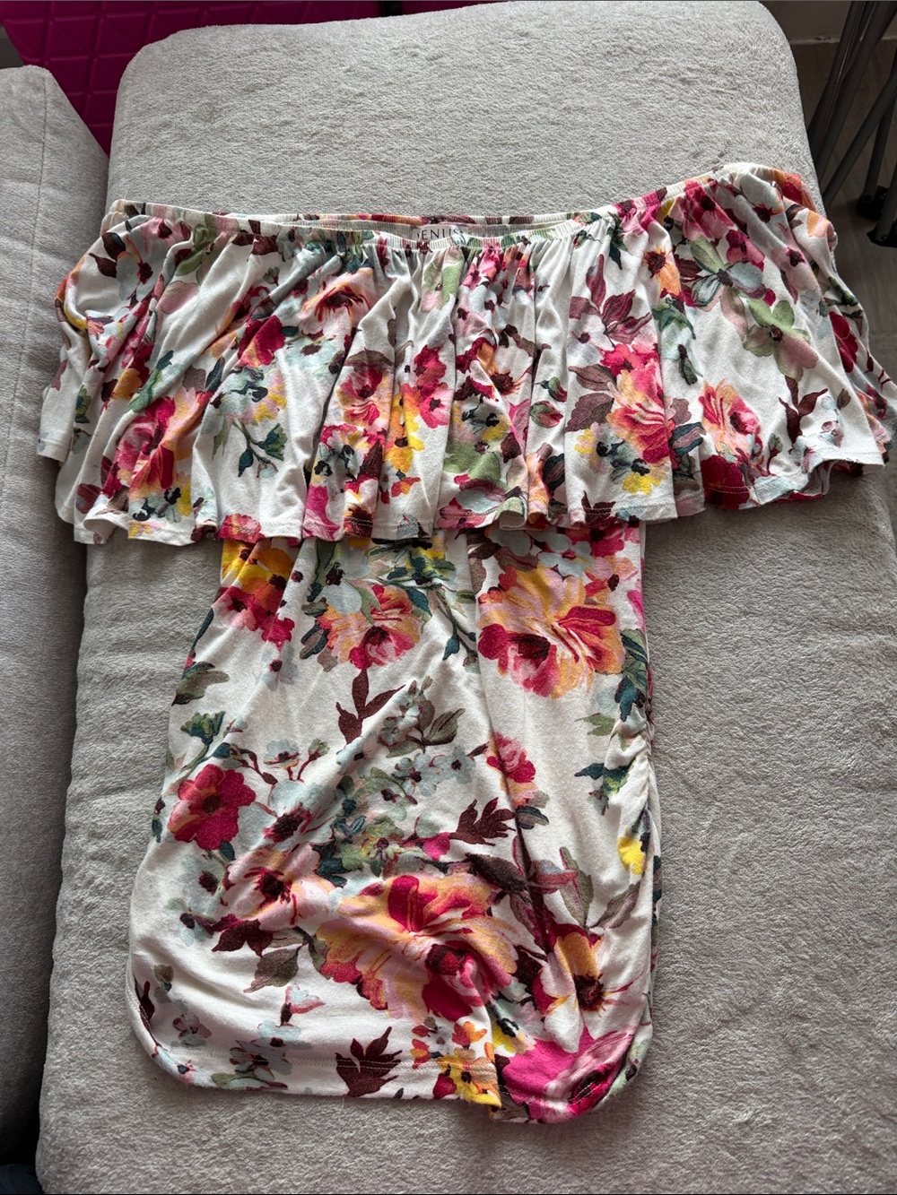 VENUS White Floral Off-Shoulder Ruffle Blouse